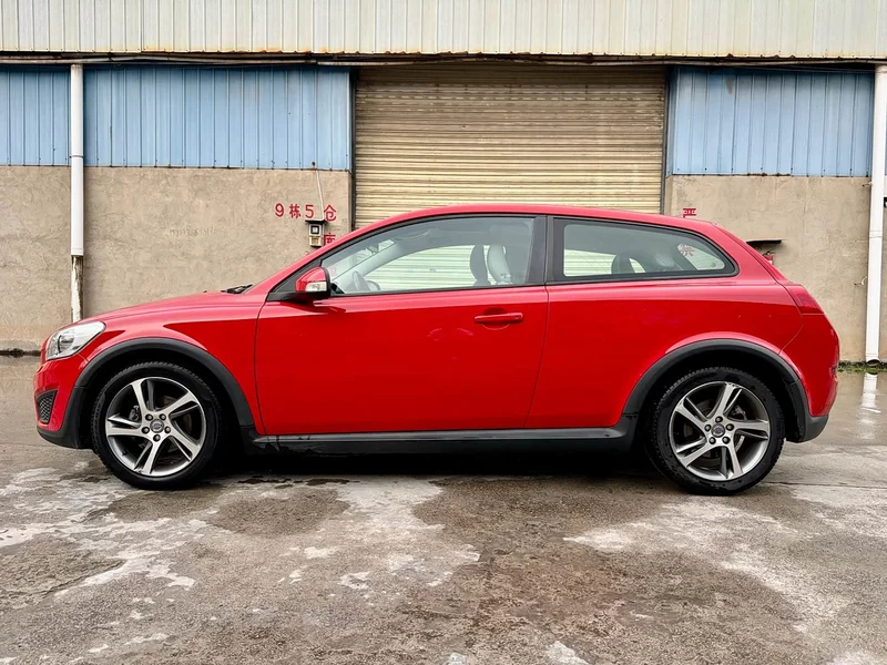 Volvo C30 — фото 4