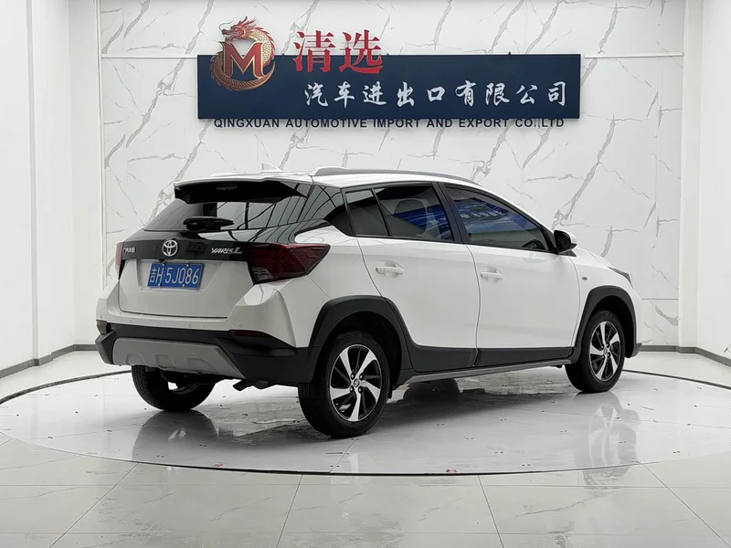 Toyota Yaris L — фото 6