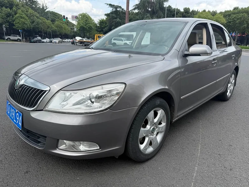 Volkswagen Octavia — фото 1