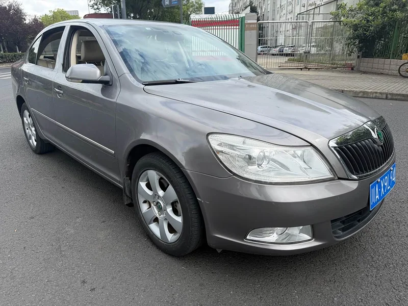 Volkswagen Octavia — фото 3