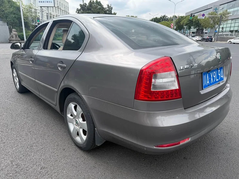 Volkswagen Octavia — фото 5