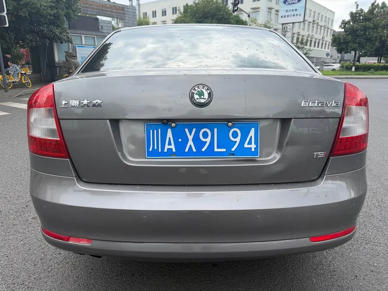 Volkswagen Octavia — фото 6
