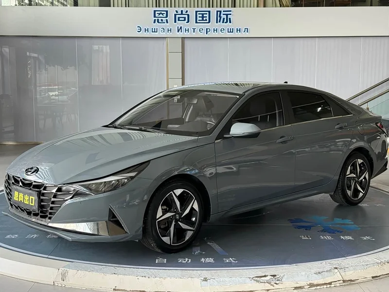 Hyundai Elantra