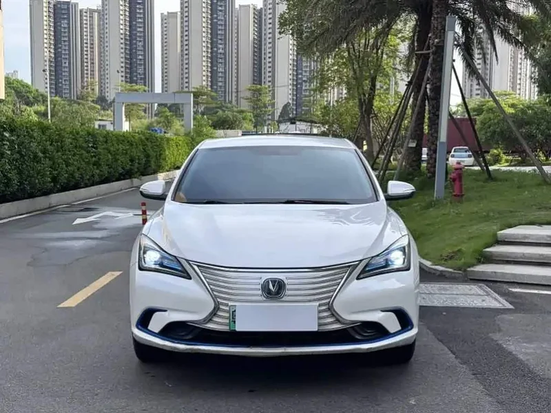 Changan Eado — фото 2