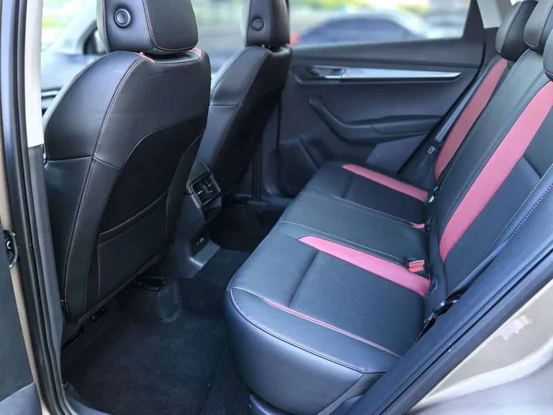 Skoda Karoq — фото 18
