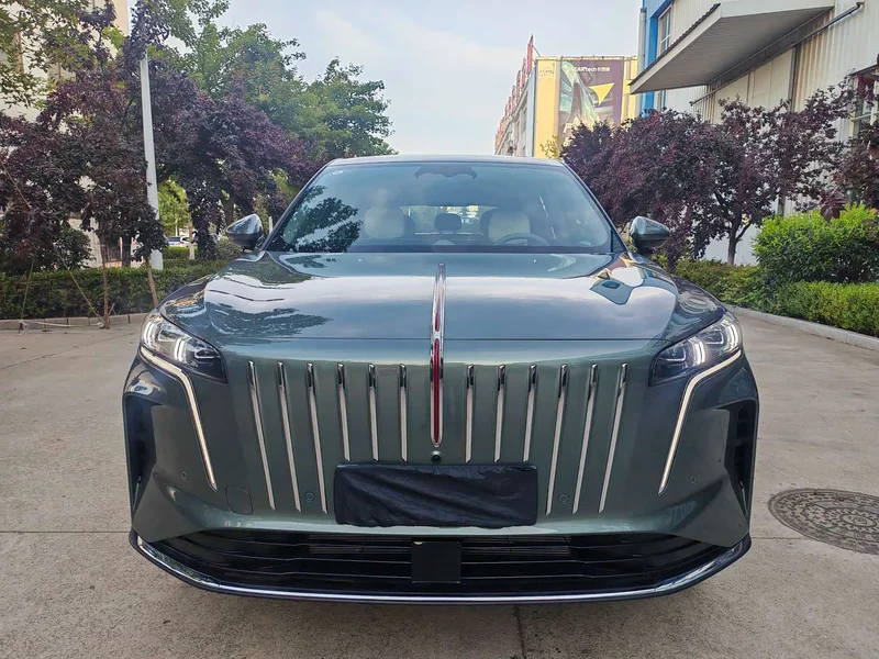 Hongqi HS6 PHEV — фото 2