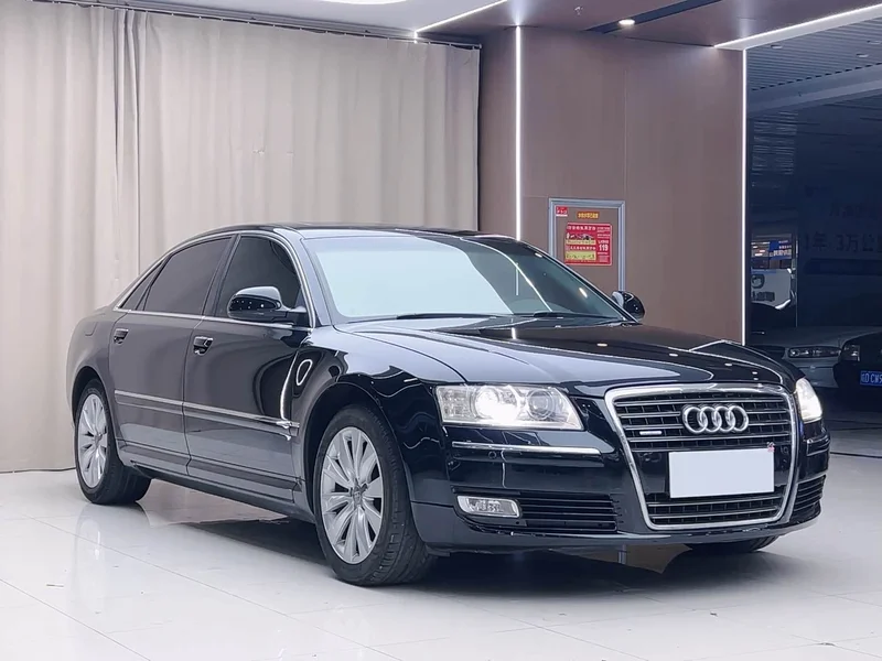 Audi A8 — фото 3