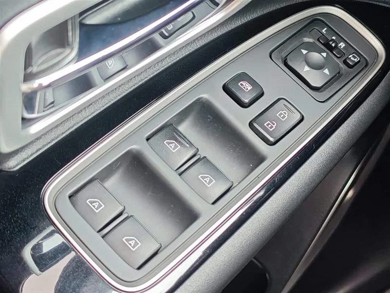 Mitsubishi Outlander — фото 22