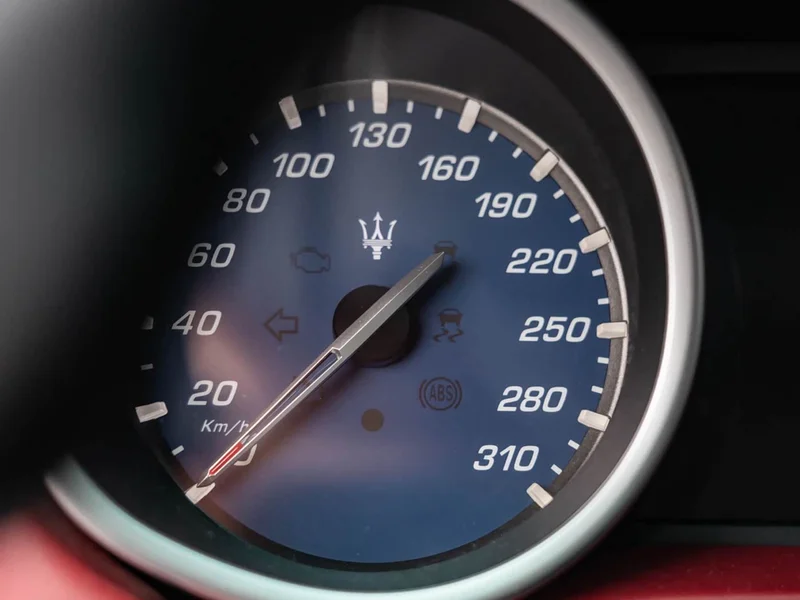 Maserati Ghibli — фото 18