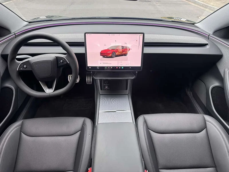 Tesla Model 3 — фото 9