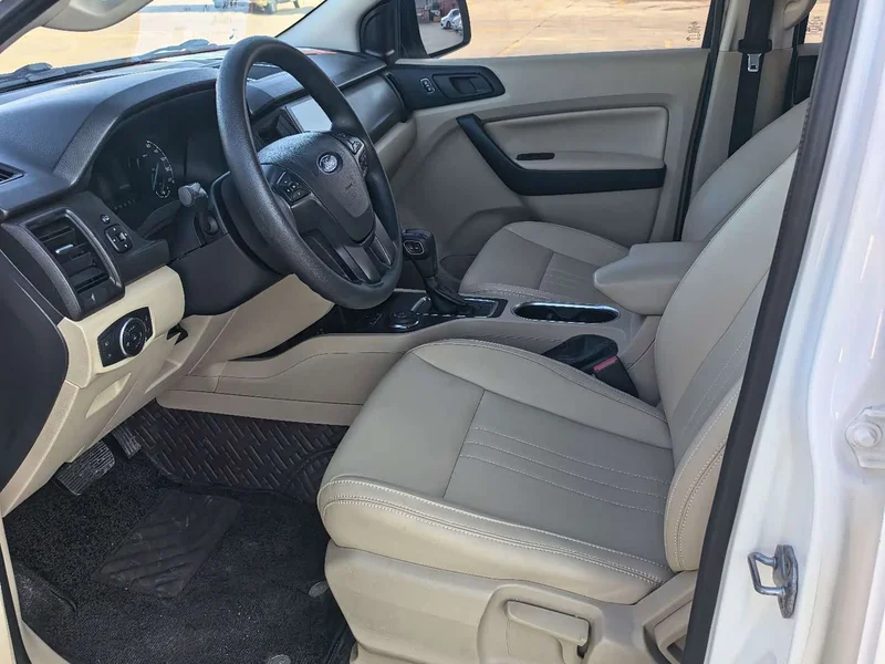 Ford Everest — фото 4