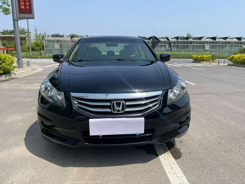Honda Accord — фото 2
