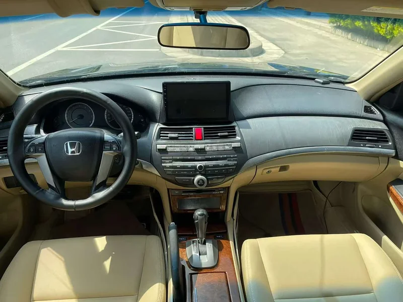 Honda Accord — фото 5