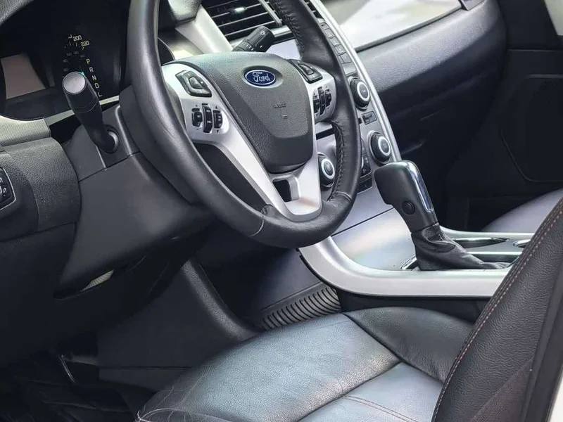 Ford Edge — фото 16
