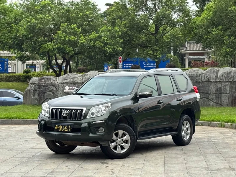 Toyota Prado — фото 1