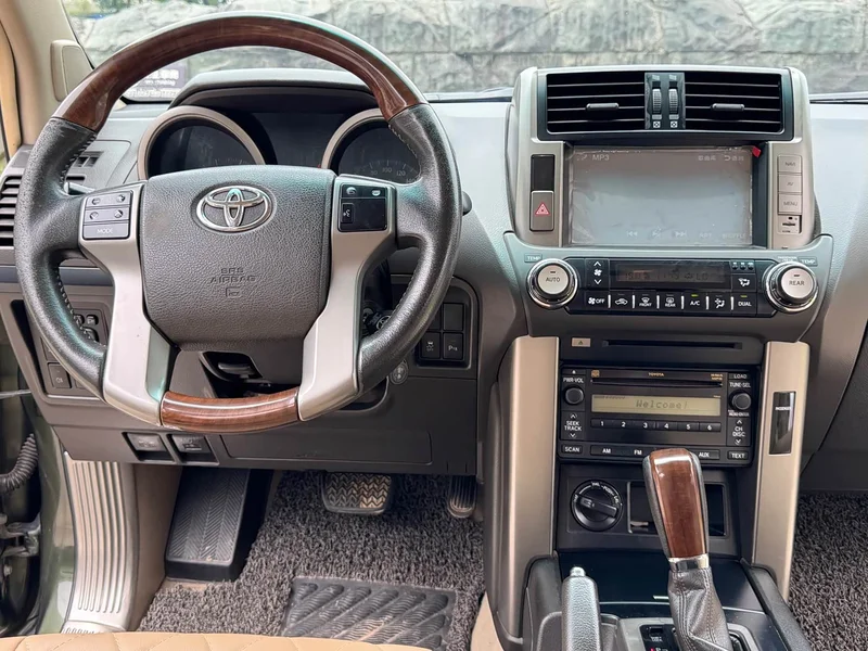Toyota Prado — фото 16