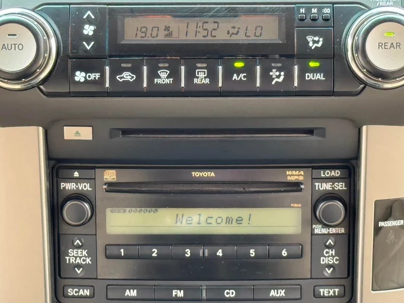 Toyota Prado — фото 18