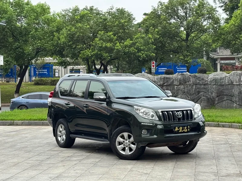Toyota Prado — фото 3