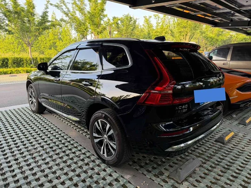 Volvo XC60 — фото 3