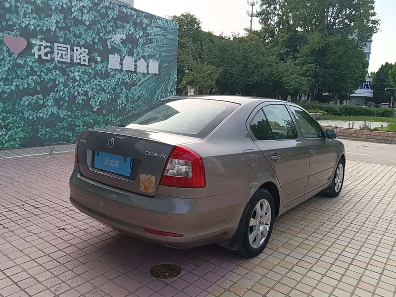 Volkswagen Octavia — фото 14