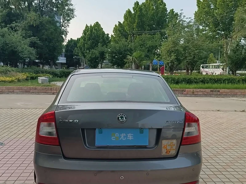 Volkswagen Octavia — фото 15
