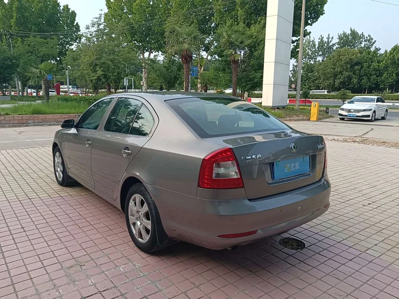 Volkswagen Octavia — фото 16
