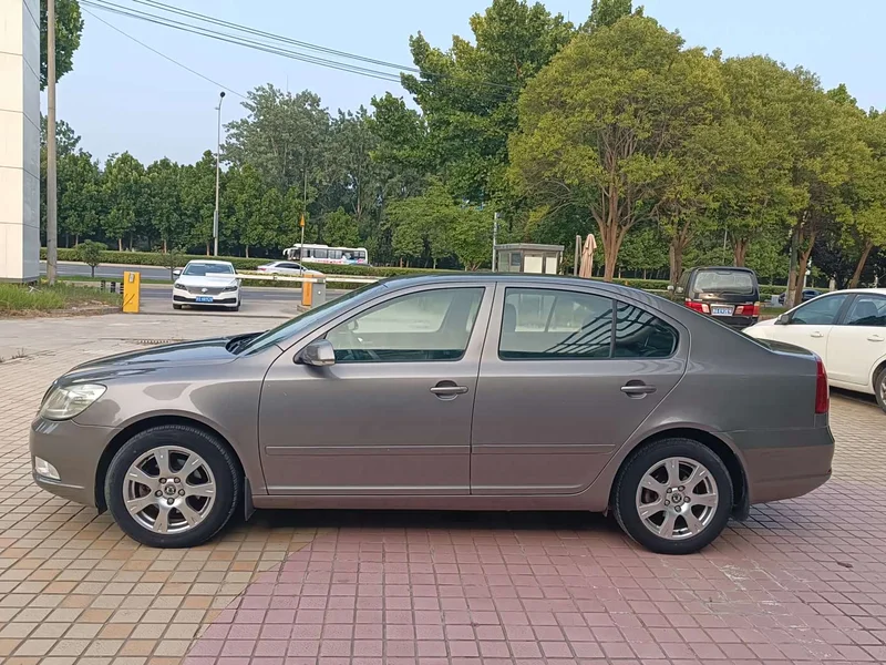Volkswagen Octavia — фото 4