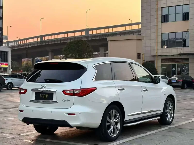 Infiniti QX60 (Imported) — фото 9