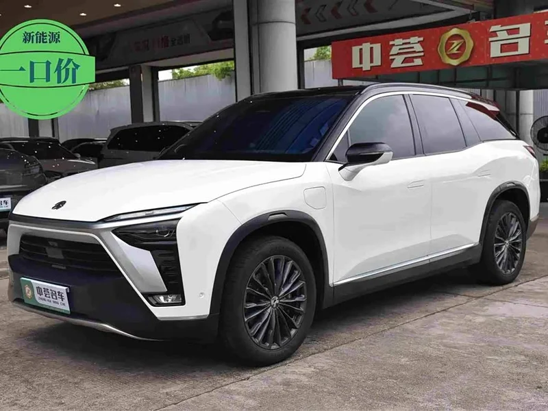 NIO ES8