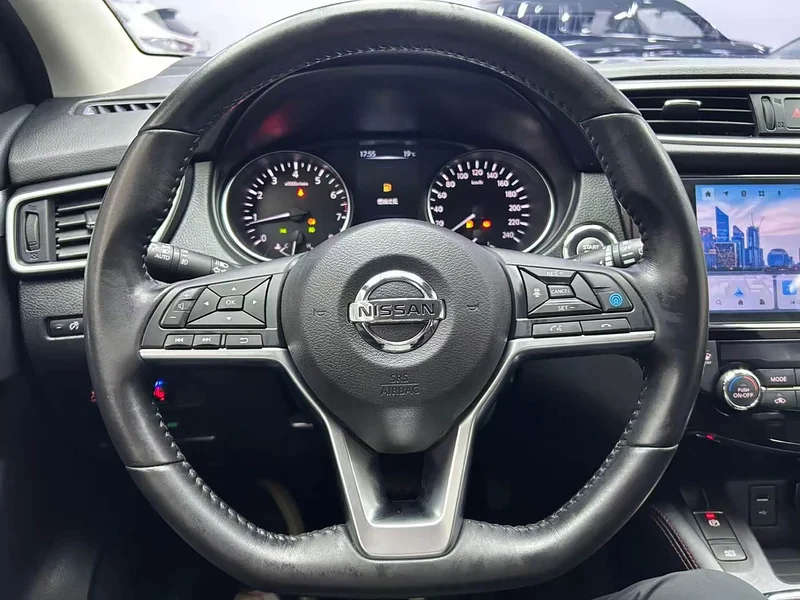 Nissan Qashqai — фото 13