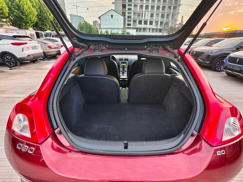 Volvo C30 — фото 11