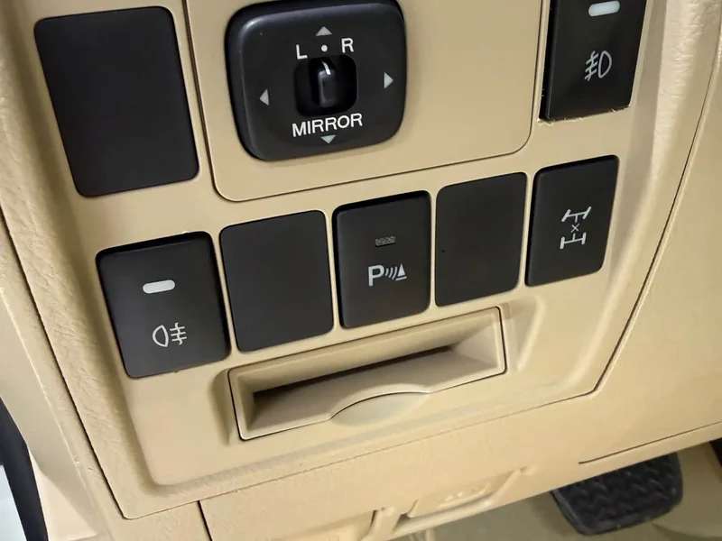 Toyota Land Cruiser (Imported) — фото 14