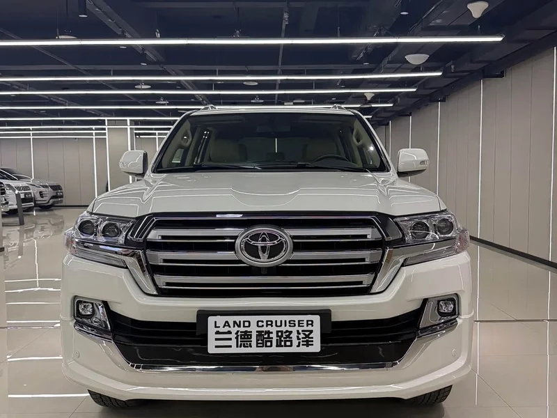 Toyota Land Cruiser (Imported) — фото 2