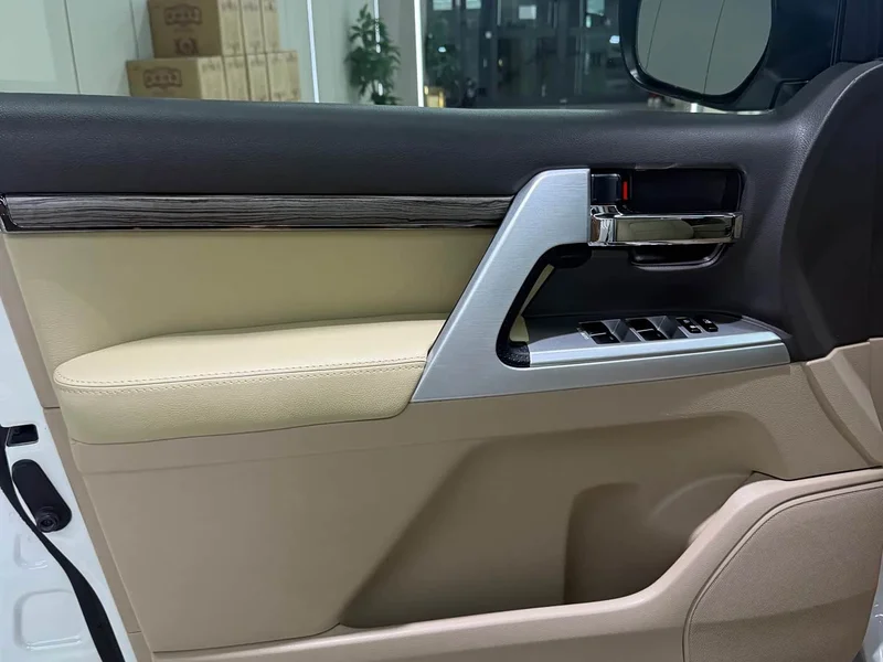 Toyota Land Cruiser (Imported) — фото 21