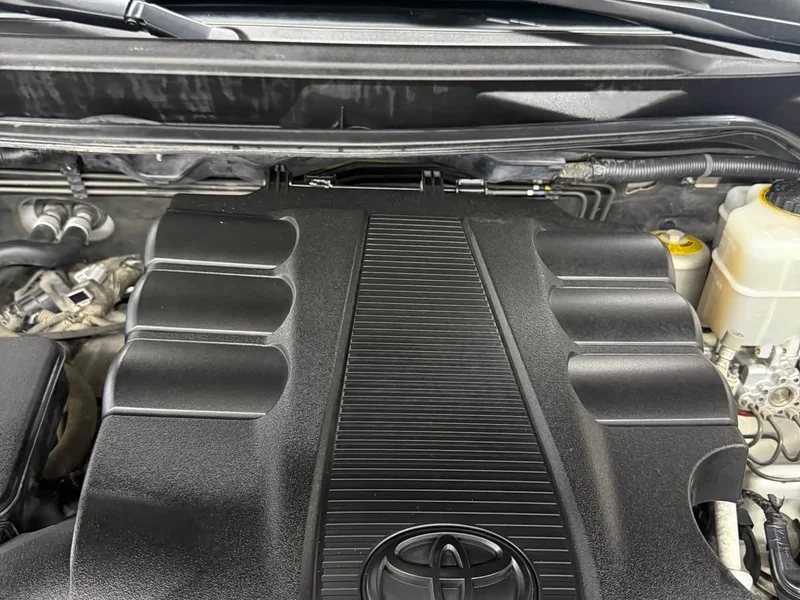 Toyota Land Cruiser (Imported) — фото 28