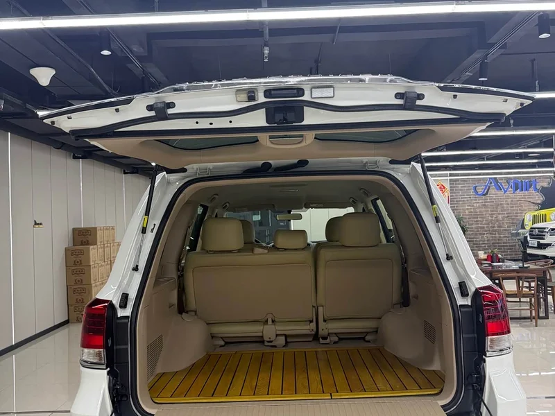 Toyota Land Cruiser (Imported) — фото 10