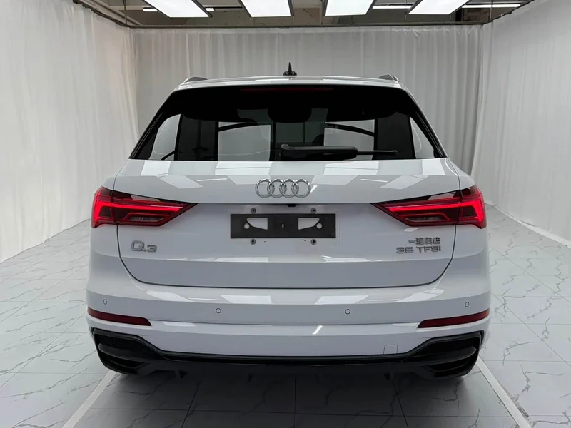 Audi Q3 — фото 5