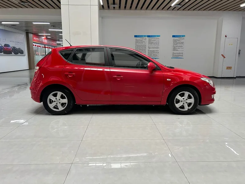 Hyundai i30 — фото 4