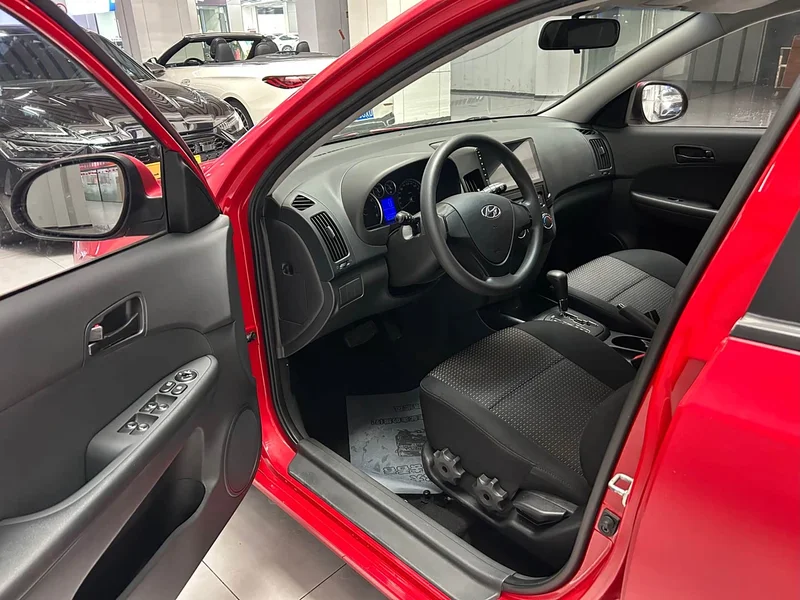 Hyundai i30 — фото 6