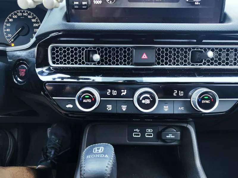 Honda Civic — фото 15