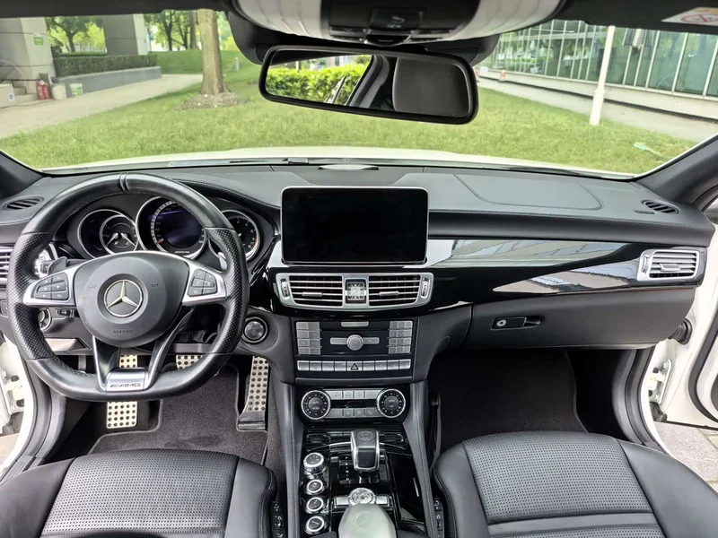 Mercedes-Benz CLS AMG — фото 27