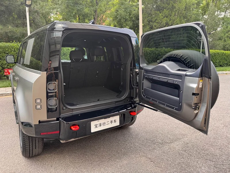 Land Rover Defender — фото 21