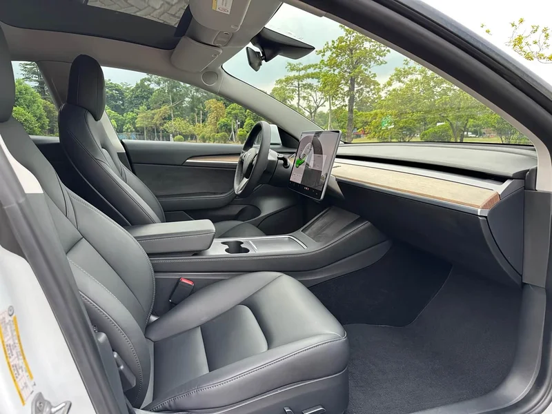 Tesla Model 3 — фото 13