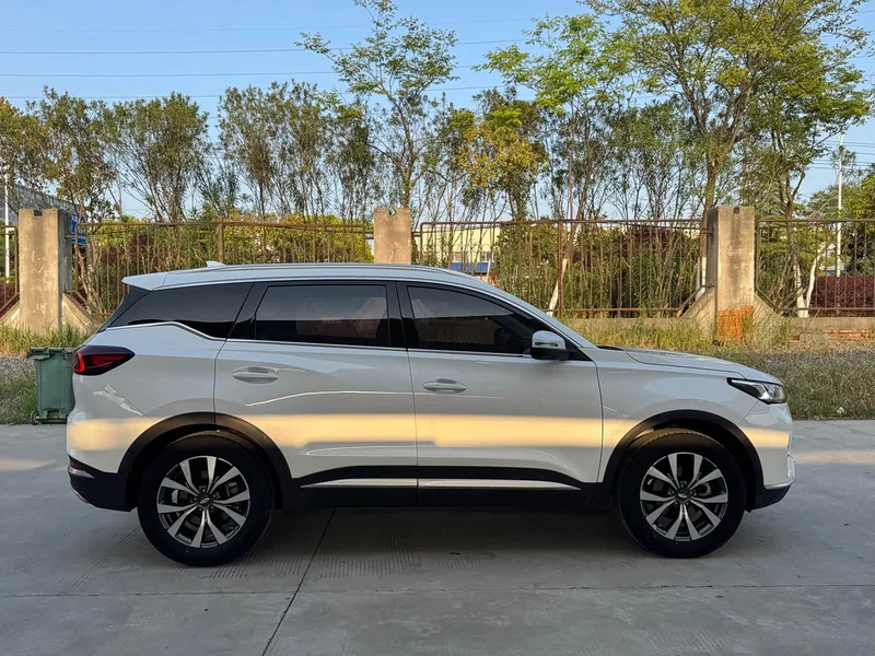 Chery Tiggo 7 — фото 9