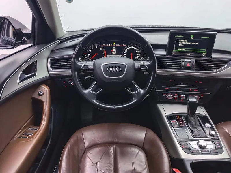 Audi A6L — фото 12