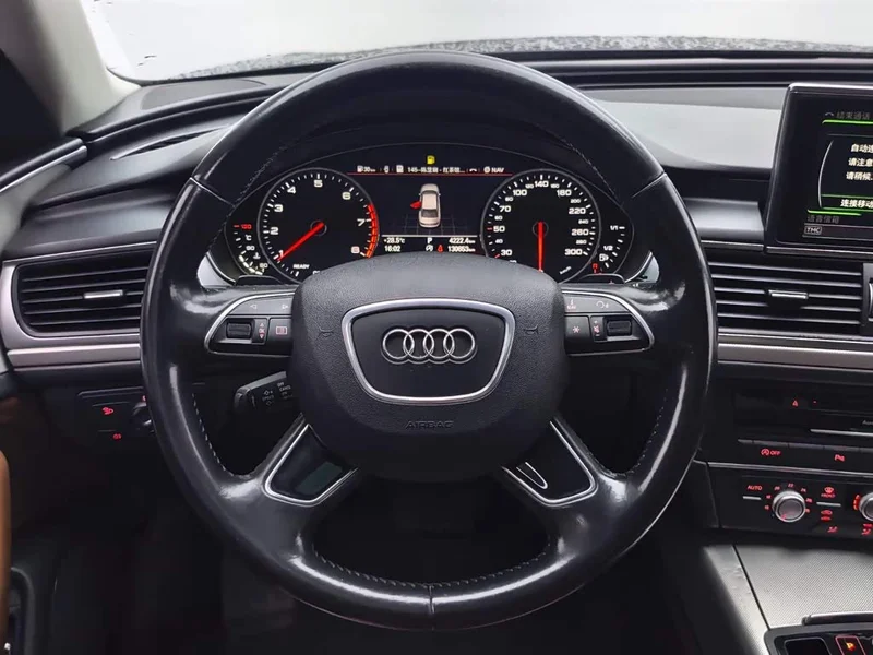 Audi A6L — фото 13
