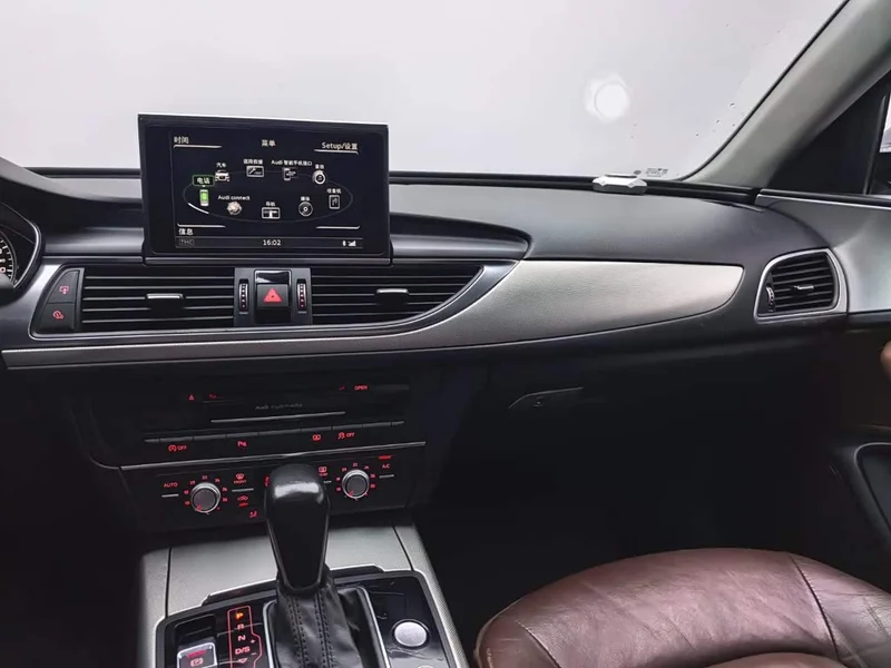 Audi A6L — фото 17