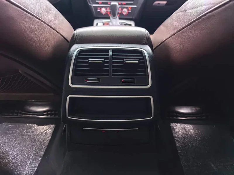 Audi A6L — фото 18