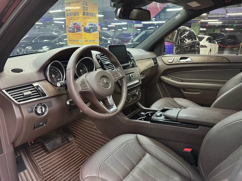 Mercedes-Benz GLE — фото 13