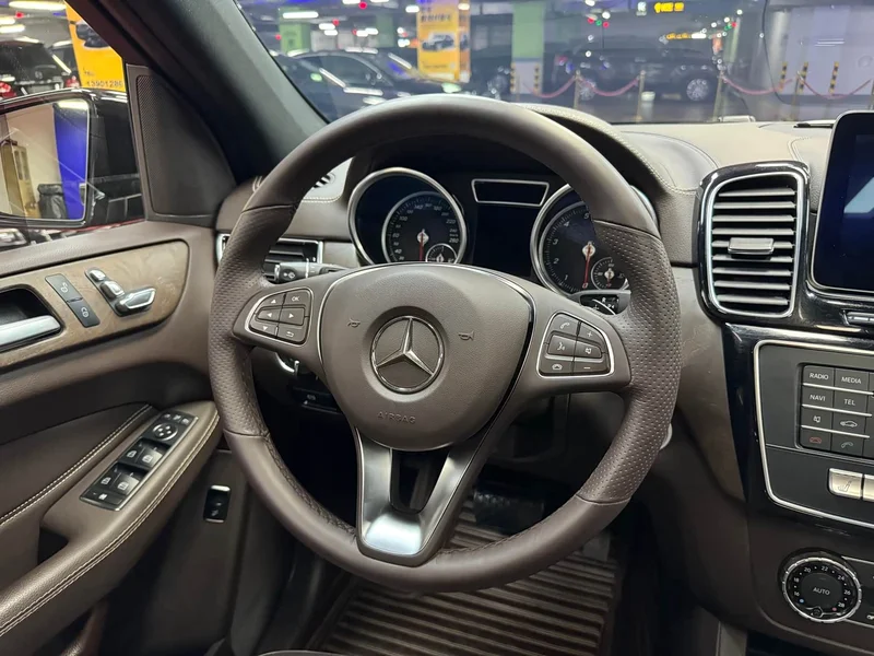 Mercedes-Benz GLE — фото 21